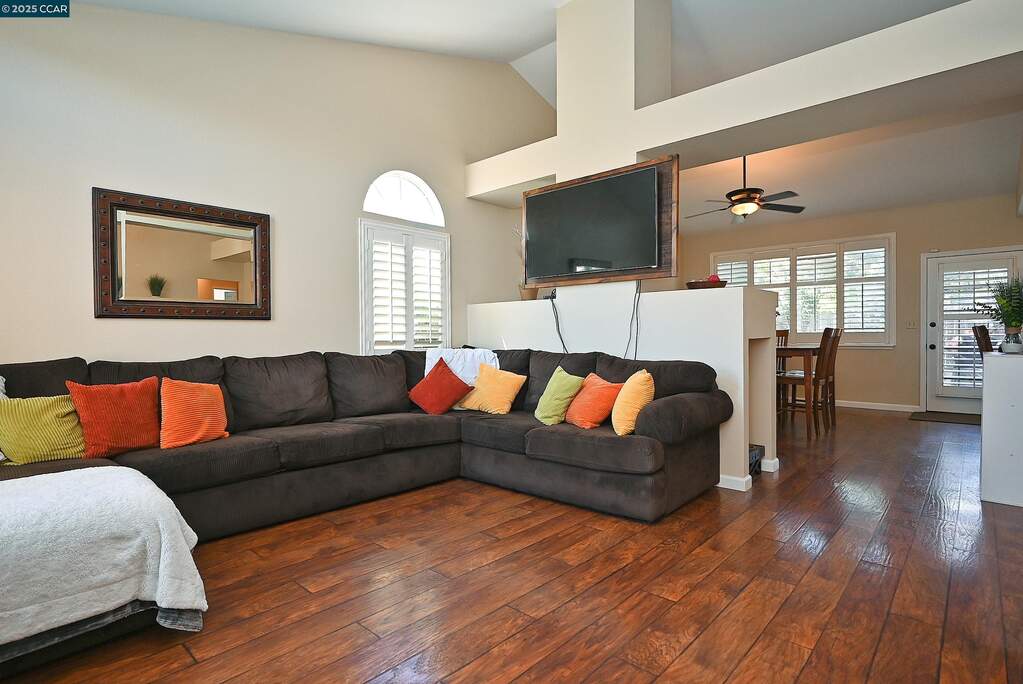 1120 Fox Hound Rd, Vacaville, CA 95687