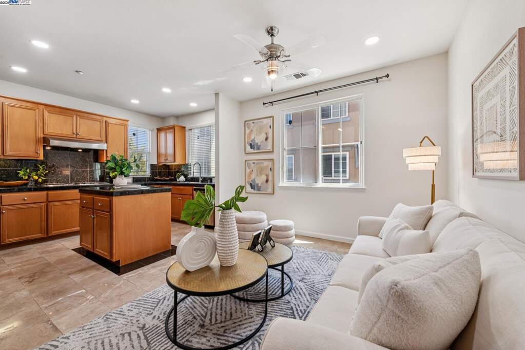 8857 Oliver Pl photo