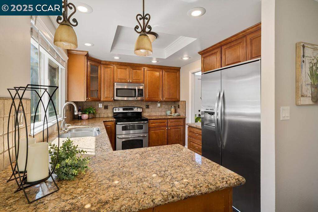 3988 Alta Vista Cir, Pittsburg, CA 94565