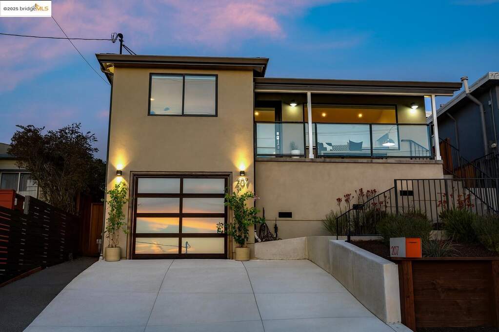 207 Cambridge Ave photo