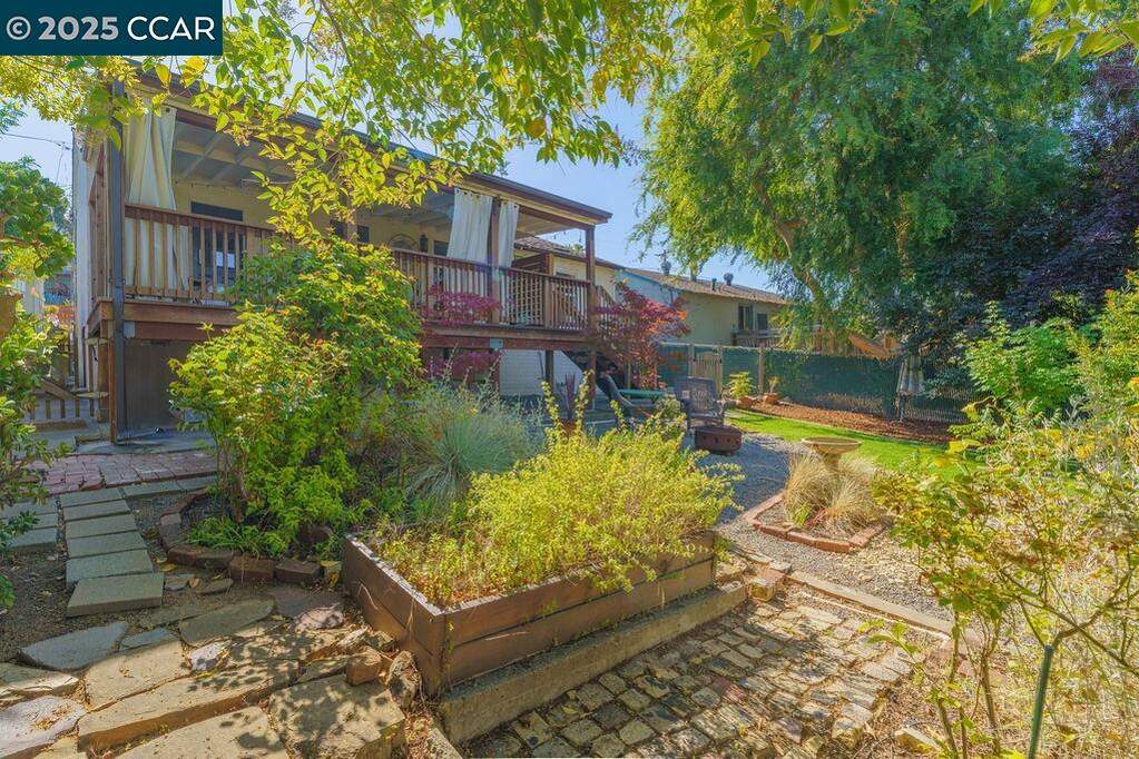 15 Buena Vista, Benicia, CA 94510