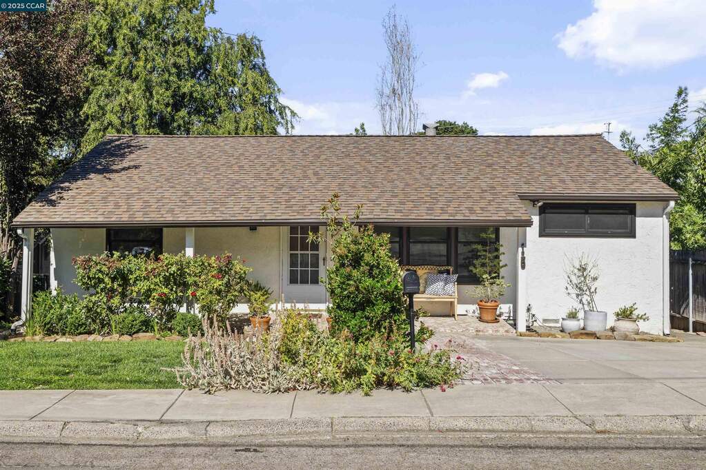 15 Buena Vista, Benicia, CA 94510