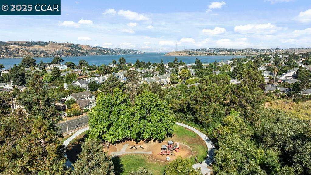 15 Buena Vista, Benicia, CA 94510