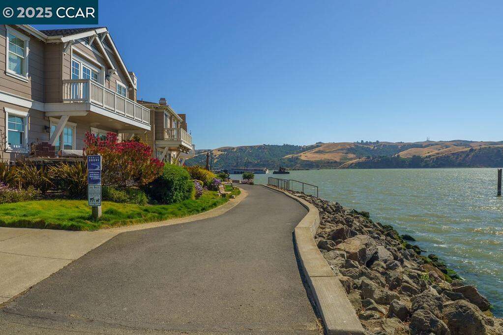 15 Buena Vista, Benicia, CA 94510