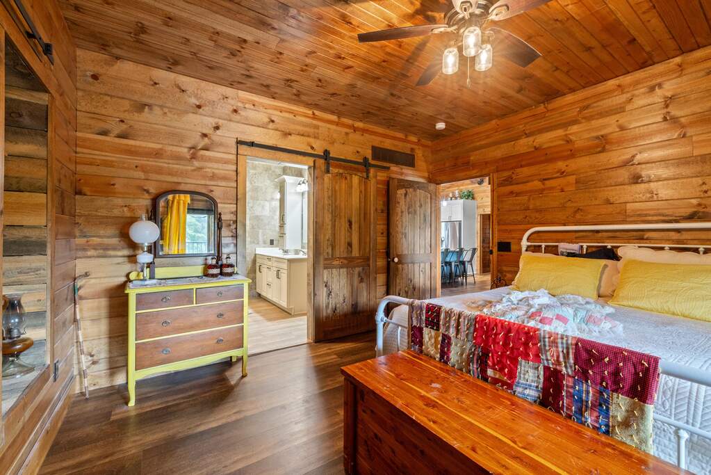 3 Bedroom Single Family Home/House's Image 9