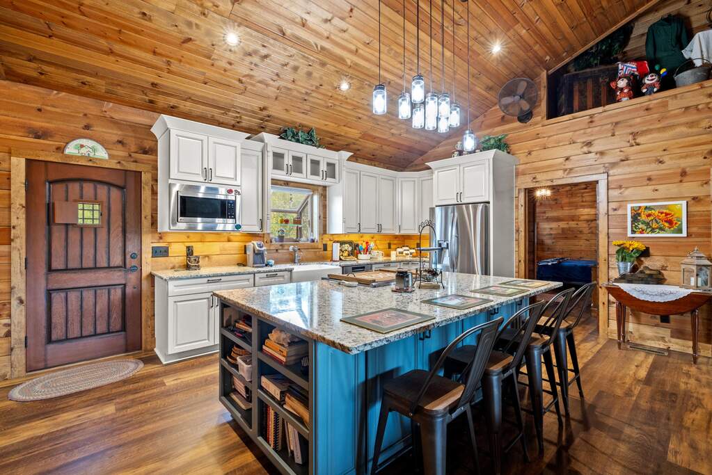 3 Bedroom Single Family Home/House's Image 4