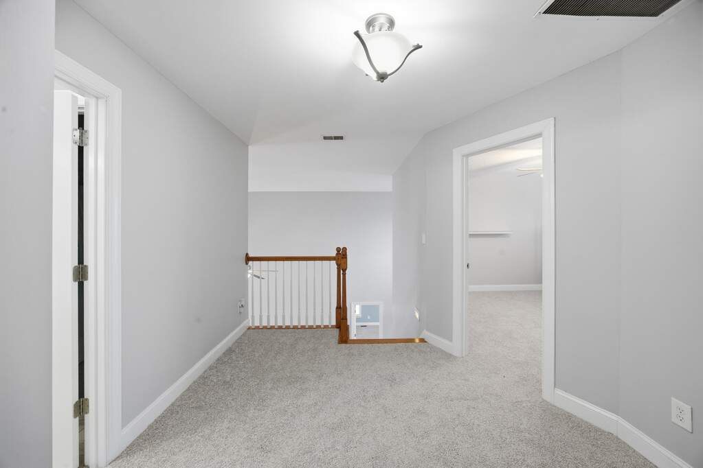 5 Bedroom Single Family Home/House's Image 19