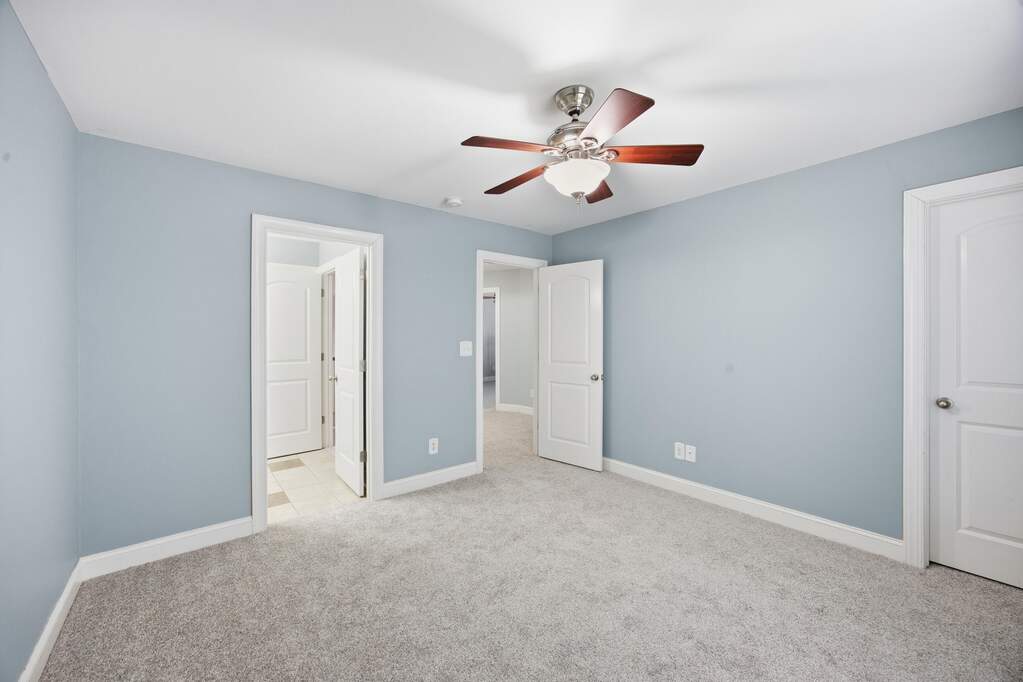 5 Bedroom Single Family Home/House's Image 26
