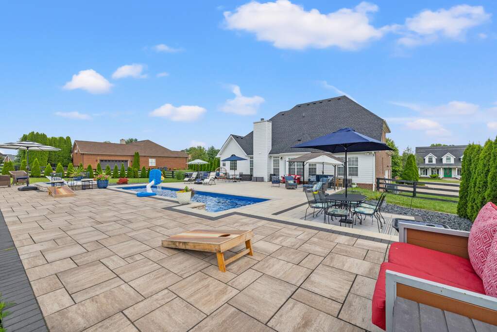 5 Bedroom Single Family Home/House's Image 36