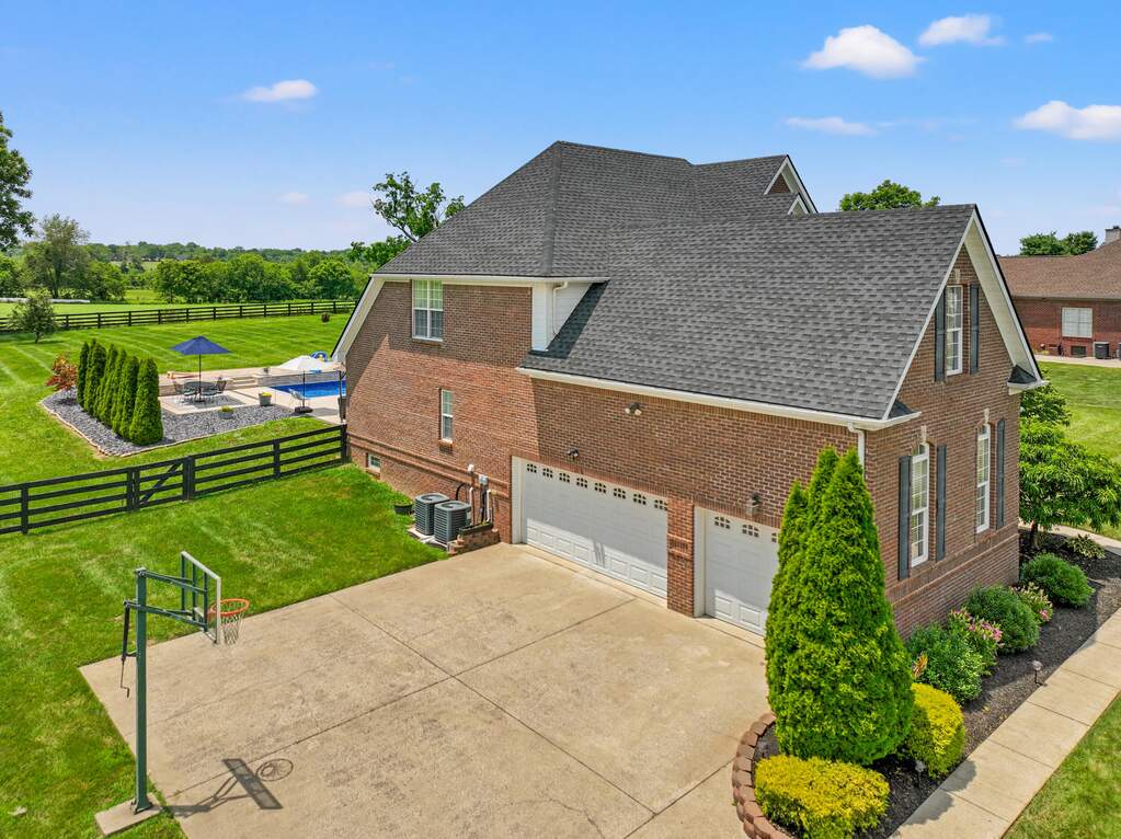 5 Bedroom Single Family Home/House's Image 45