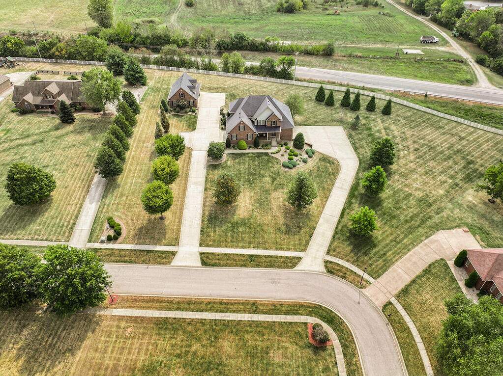 5 Bedroom Single Family Home/House's Image 47