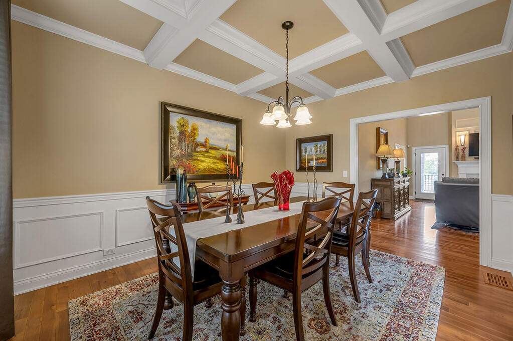 5 Bedroom Single Family Home/House's Image 4