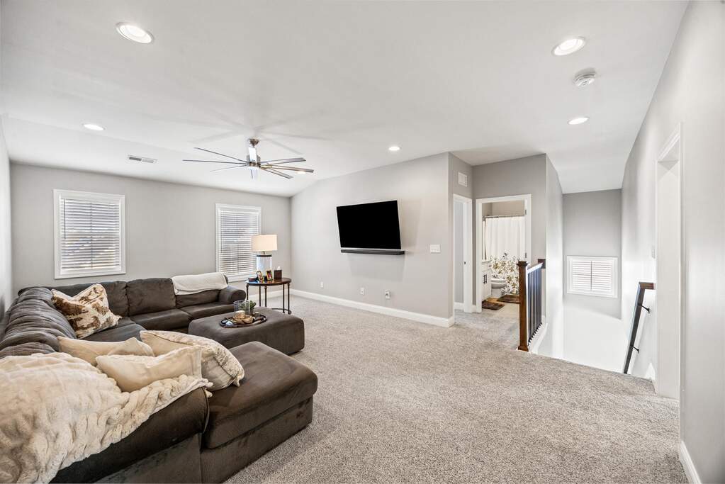 4 Bedroom Single Family Home/House's Image 11