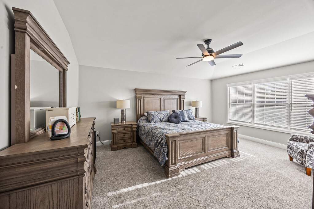 4 Bedroom Single Family Home/House's Image 14