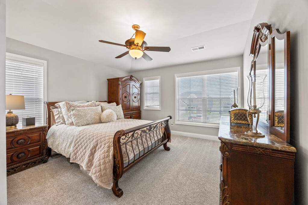 4 Bedroom Single Family Home/House's Image 16