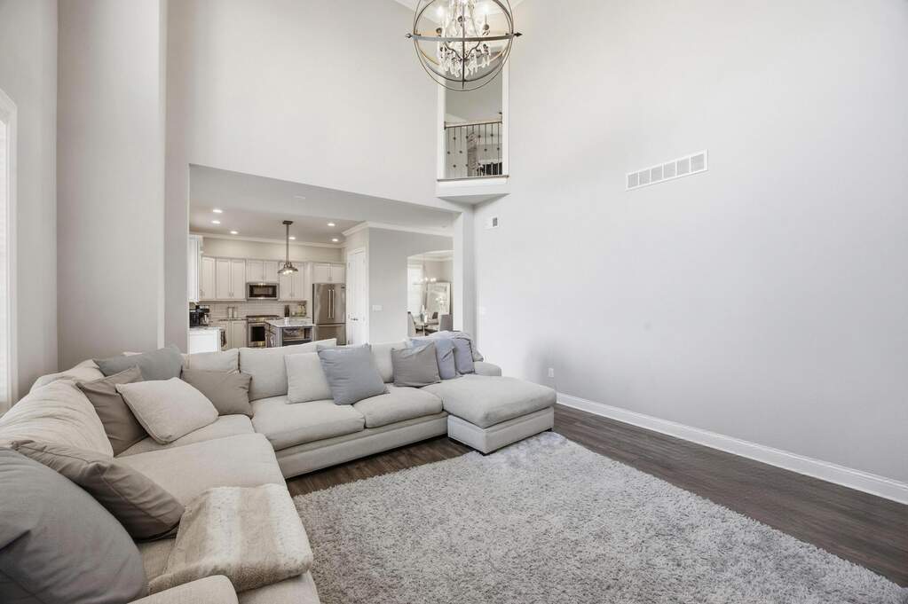 4 Bedroom Single Family Home/House's Image 9