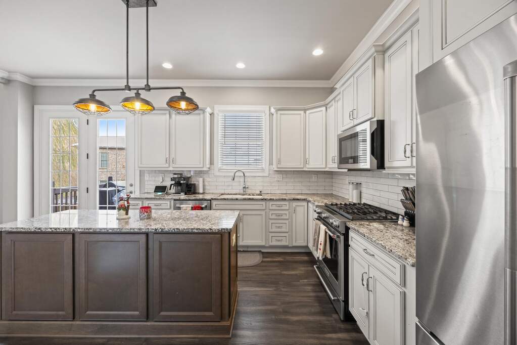 4 Bedroom Single Family Home/House's Image 10