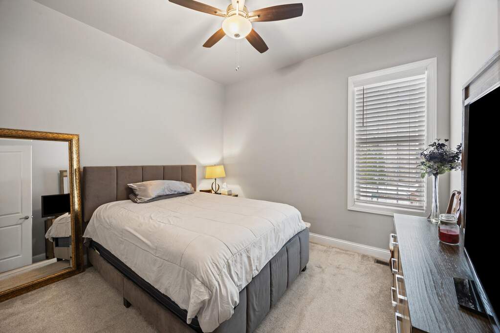4 Bedroom Single Family Home/House's Image 25