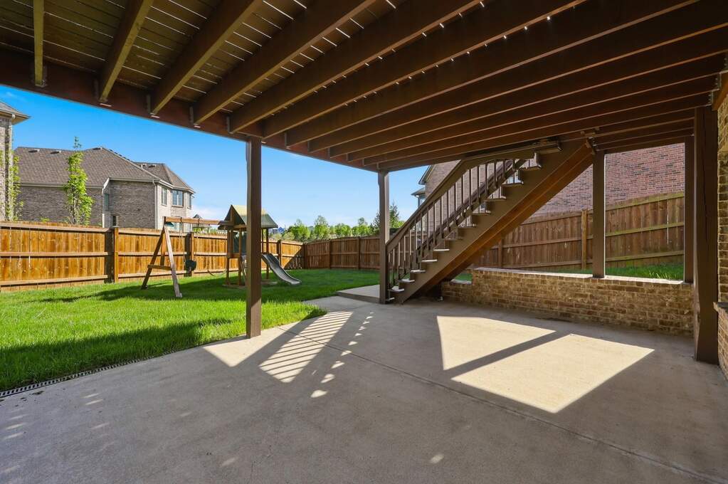 4 Bedroom Single Family Home/House's Image 38