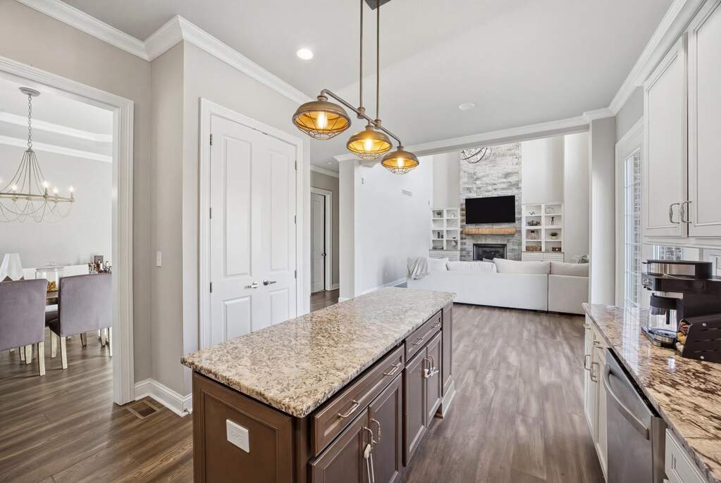4 Bedroom Single Family Home/House's Image 3