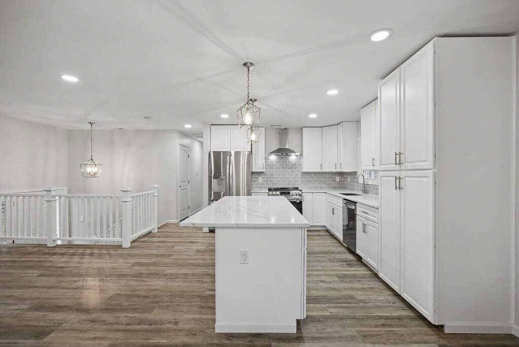 4 Bedroom Single Family Home/House's Image 8