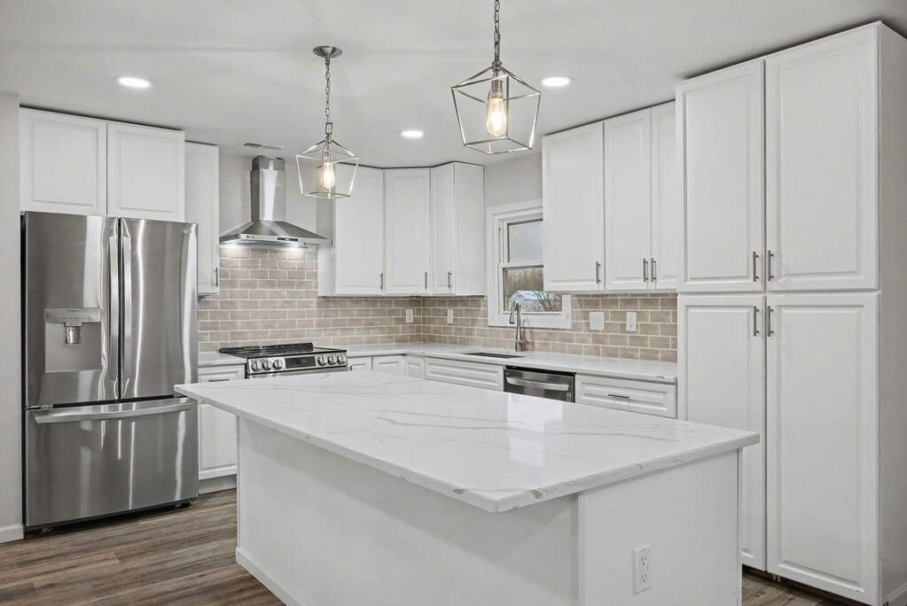4 Bedroom Single Family Home/House's Image 9