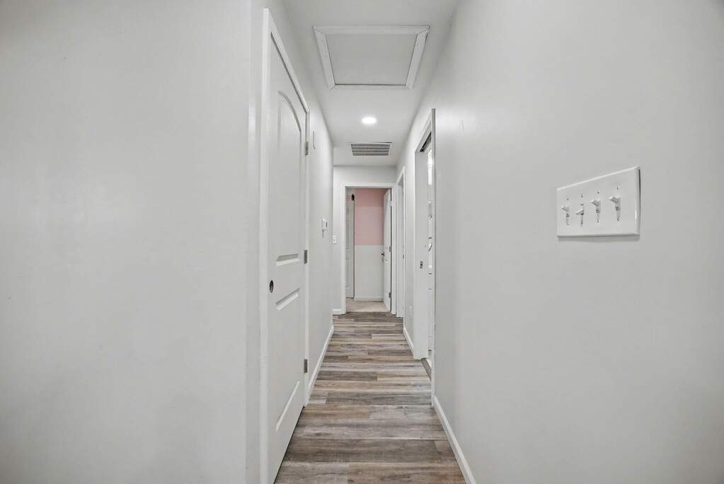 4 Bedroom Single Family Home/House's Image 11