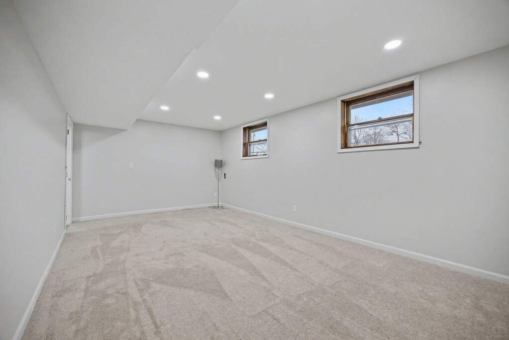 4 Bedroom Single Family Home/House's Image 26