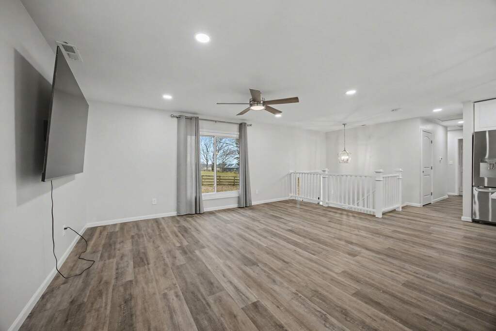 4 Bedroom Single Family Home/House's Image 4