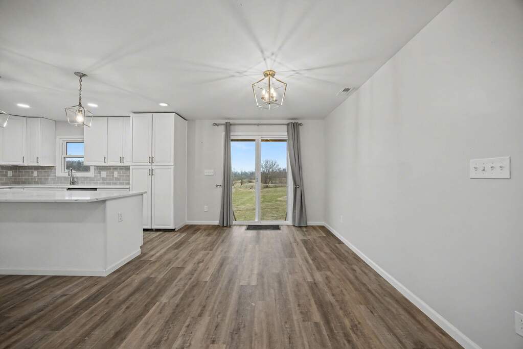4 Bedroom Single Family Home/House's Image 5