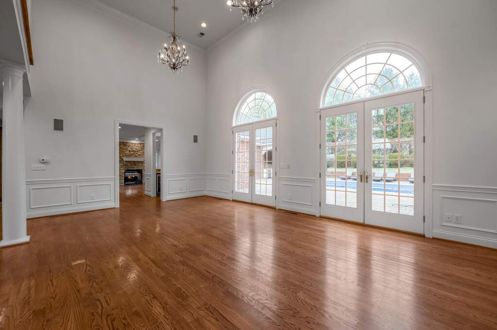 4 Bedroom Single Family Home/House's Image 7