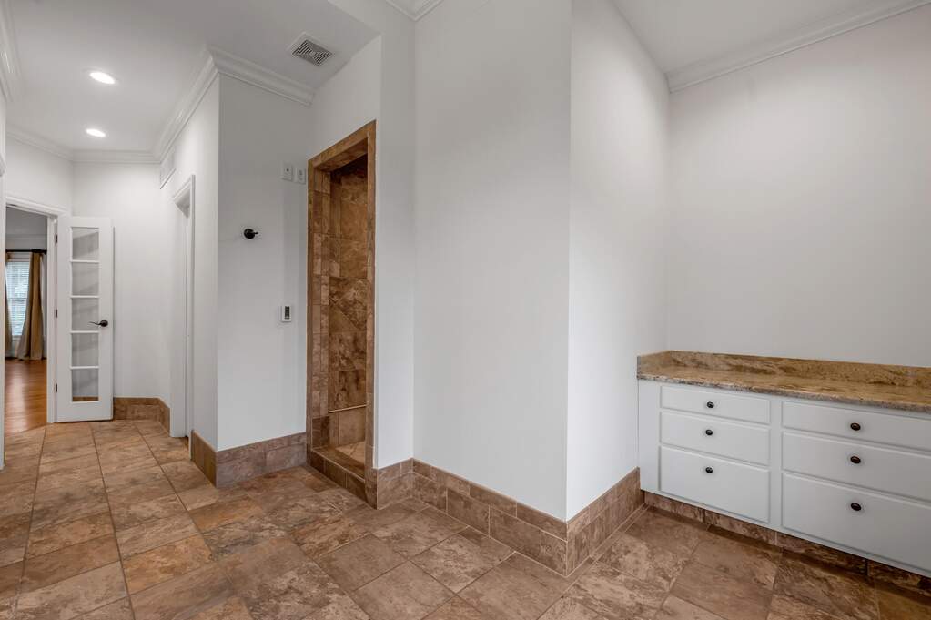 4 Bedroom Single Family Home/House's Image 36