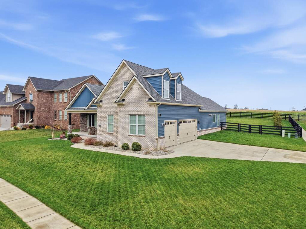 4 Bedroom Single Family Home/House's Image 28