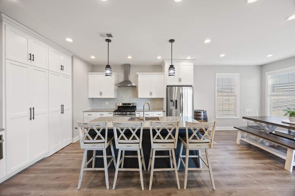 4 Bedroom Single Family Home/House's Image 4