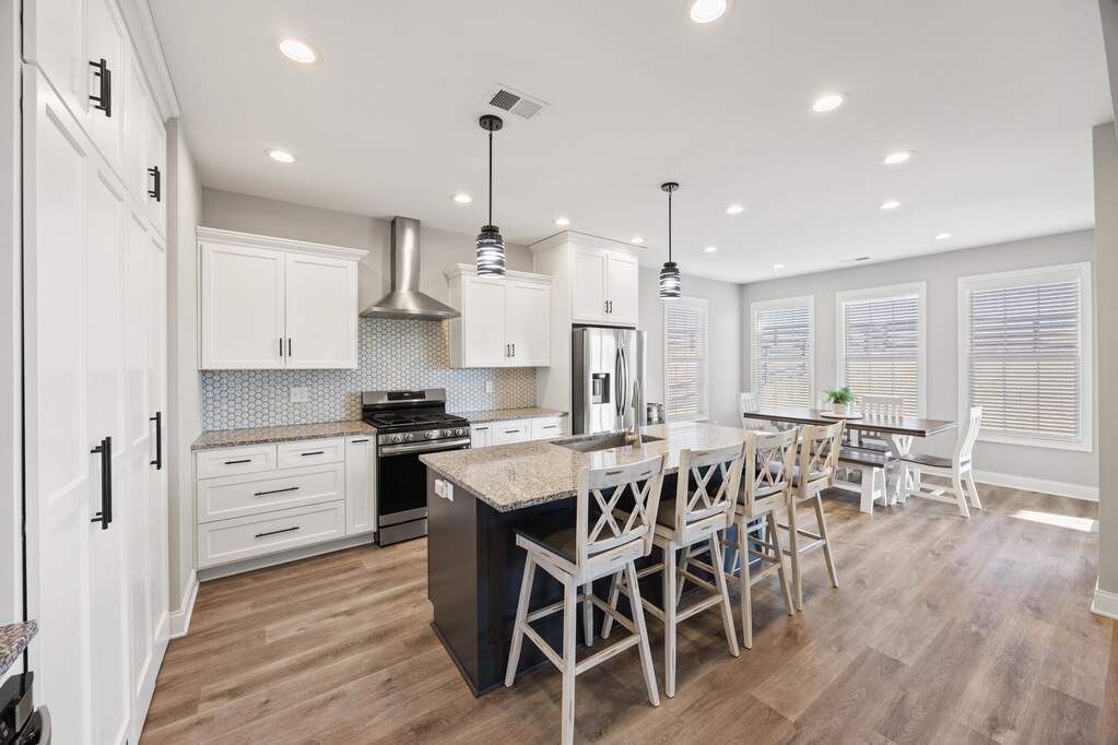 4 Bedroom Single Family Home/House's Image 5