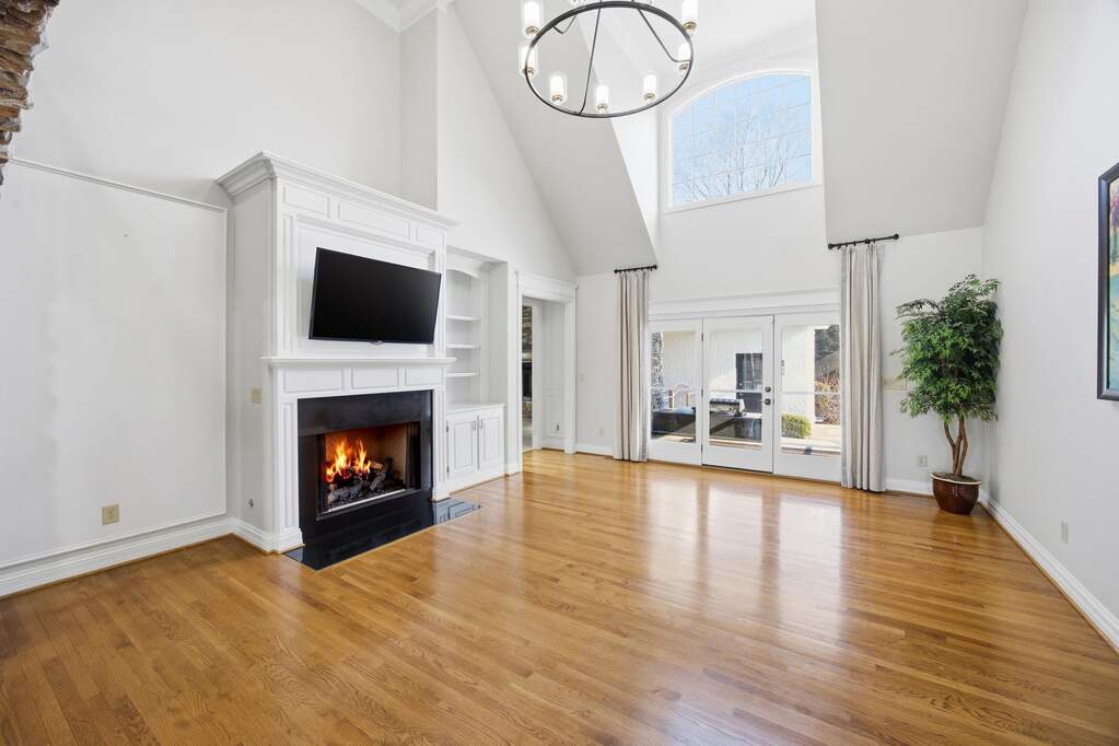 4 Bedroom Single Family Home/House's Image 7