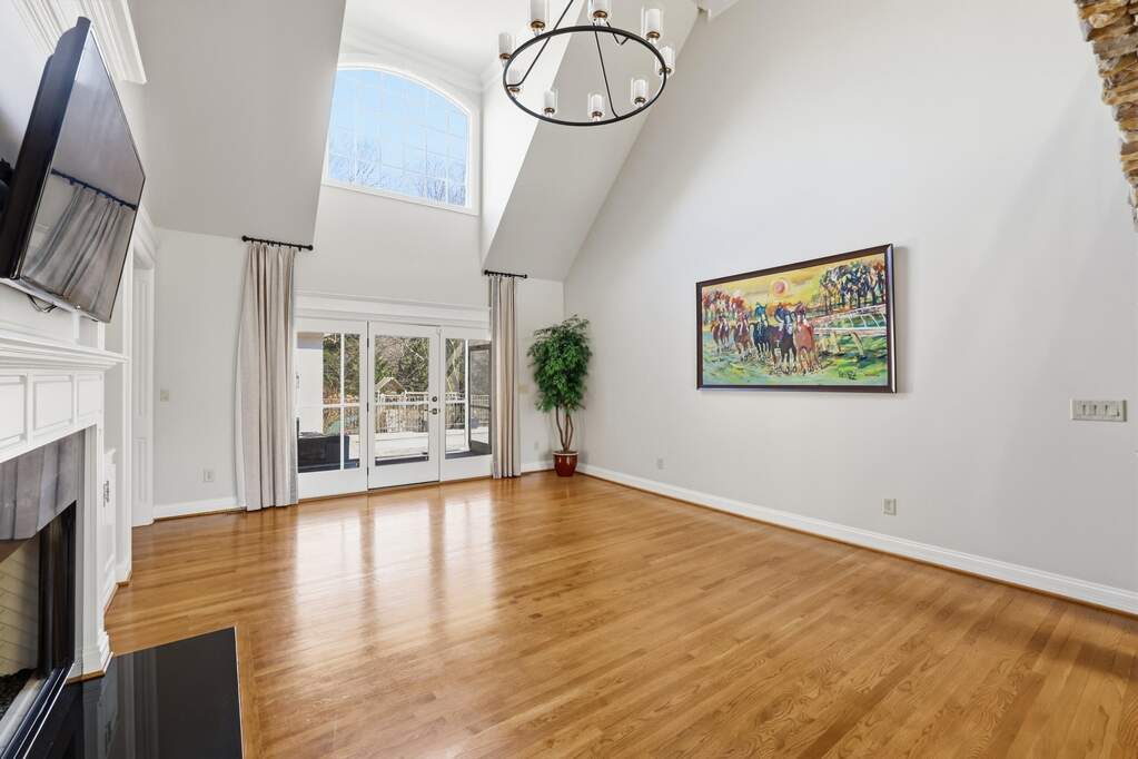 4 Bedroom Single Family Home/House's Image 11