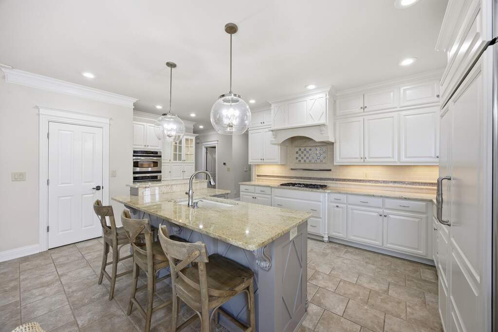 4 Bedroom Single Family Home/House's Image 16