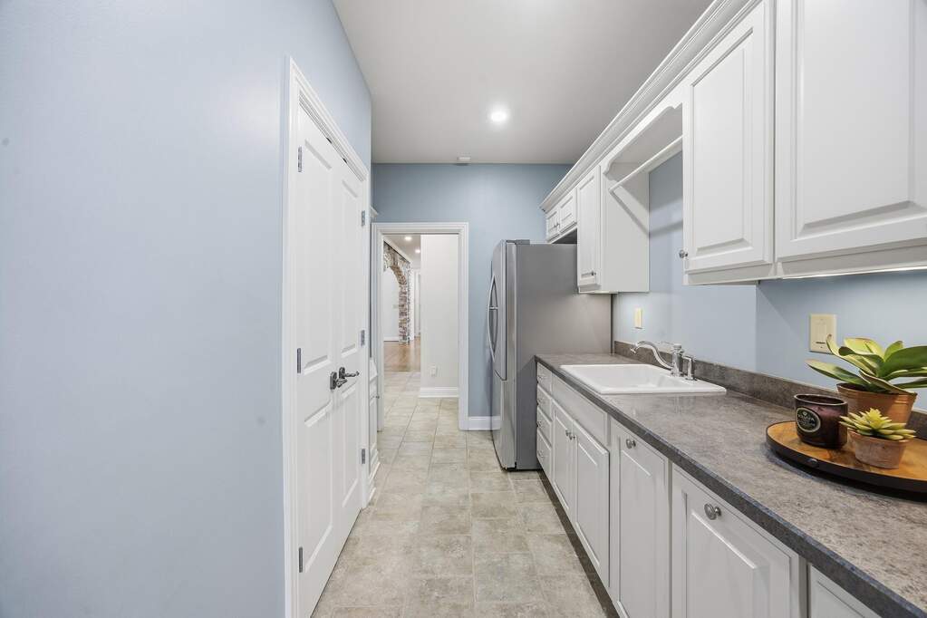 4 Bedroom Single Family Home/House's Image 22