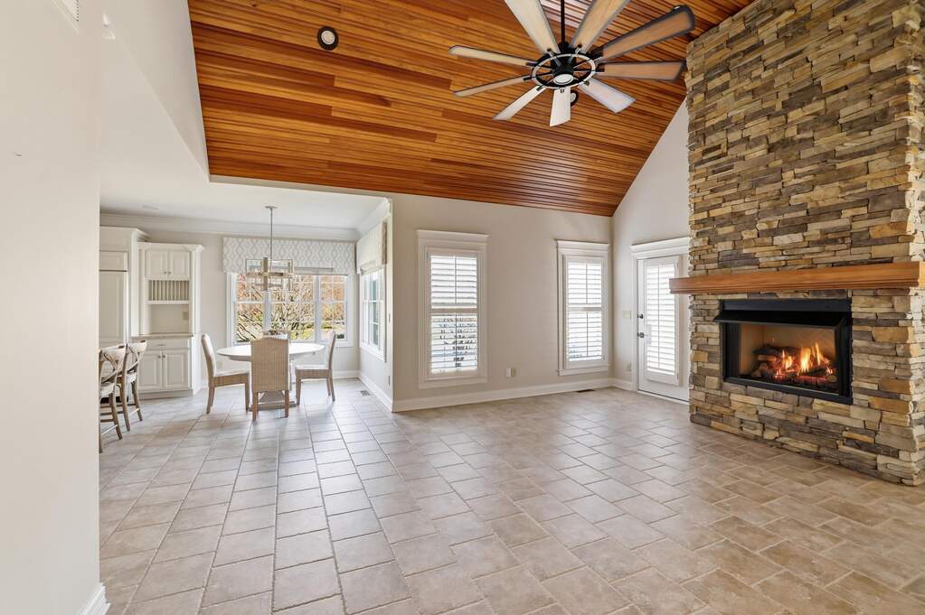 4 Bedroom Single Family Home/House's Image 25