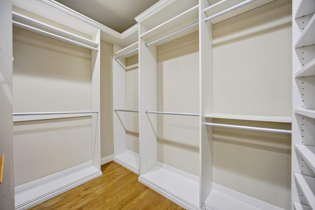 4 Bedroom Single Family Home/House's Image 38