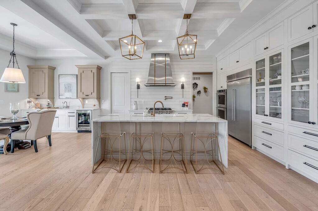 6 Bedroom Single Family Home/House's Image 39