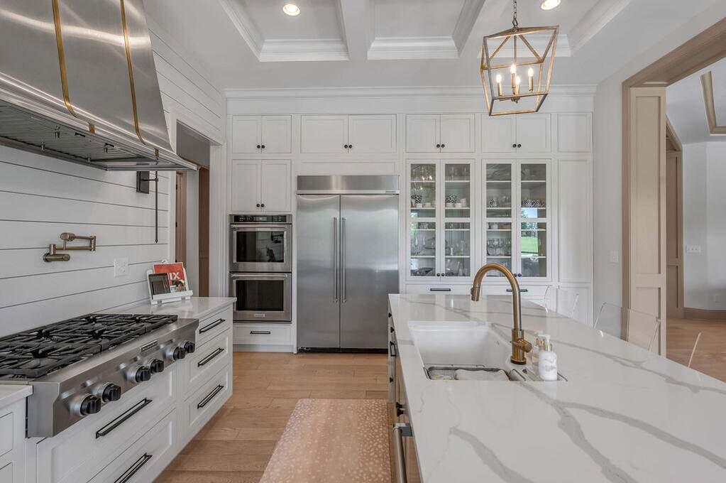 6 Bedroom Single Family Home/House's Image 45