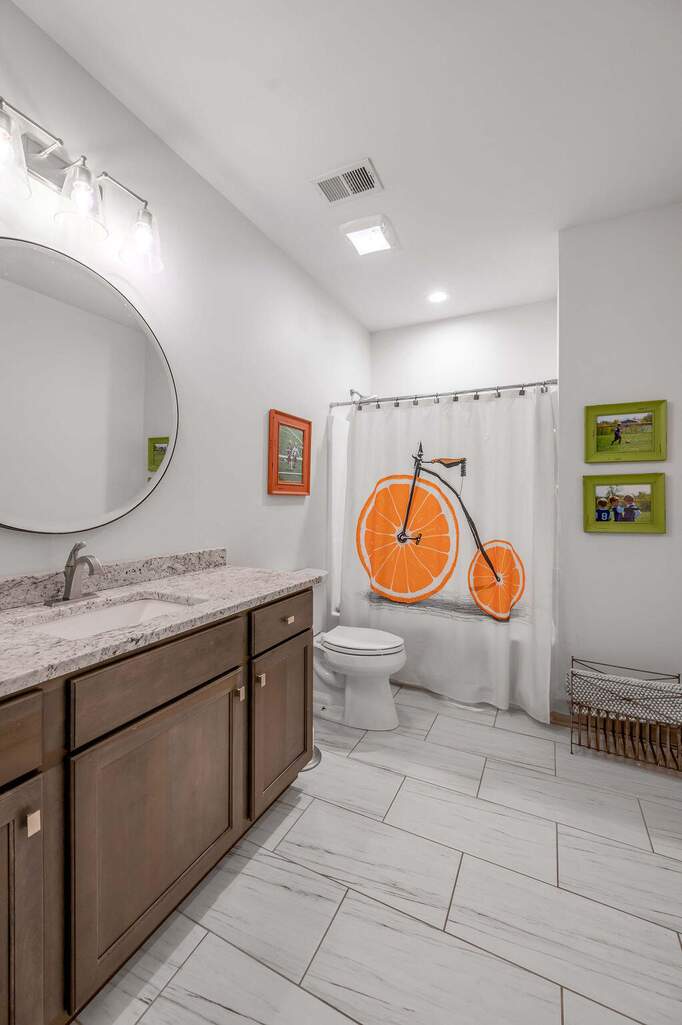 6 Bedroom Single Family Home/House's Image 72