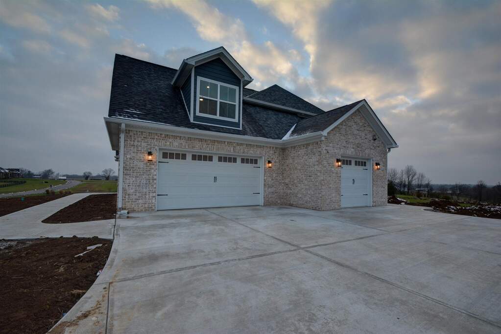 4 Bedroom Single Family Home/House's Image 29