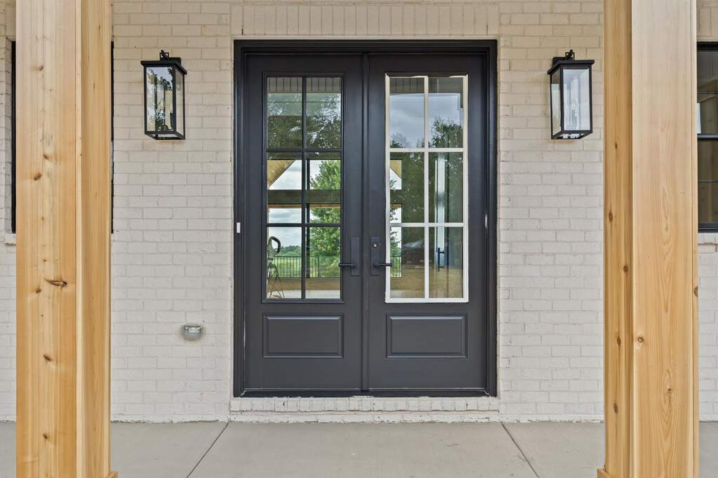 4 Bedroom Single Family Home/House's Image 9