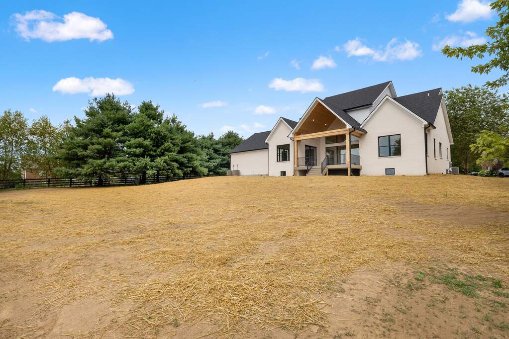 4 Bedroom Single Family Home/House's Image 39