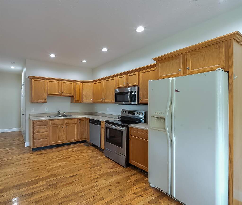 4 Bedroom Single Family Home/House's Image 63