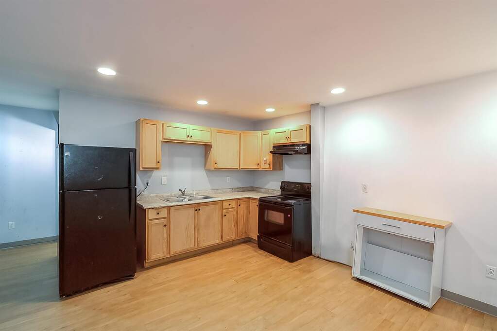 4 Bedroom Single Family Home/House's Image 84
