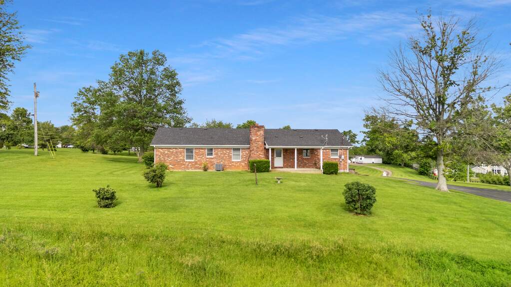 3 Bedroom Single Family Home/House's Image 27